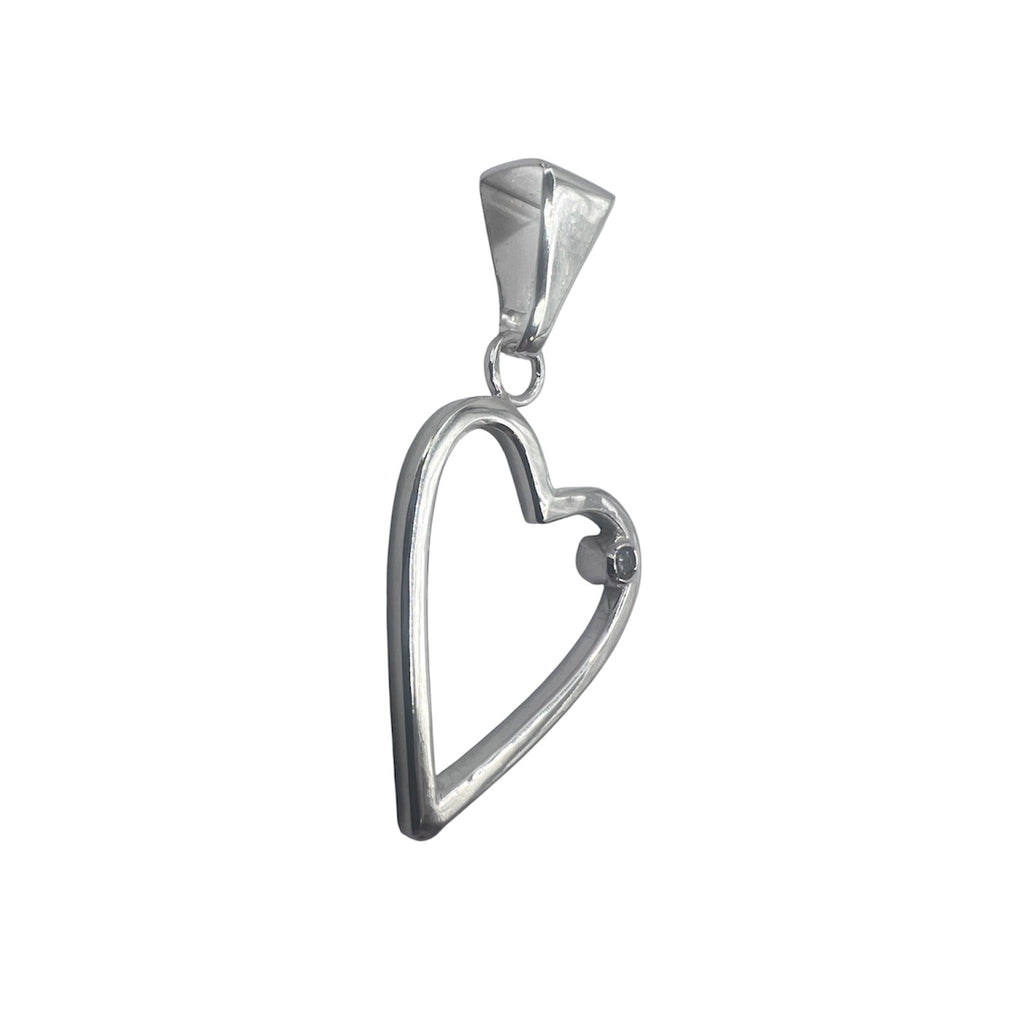 Heart-shaped pendant with a 2.5 mm Swarovski stone